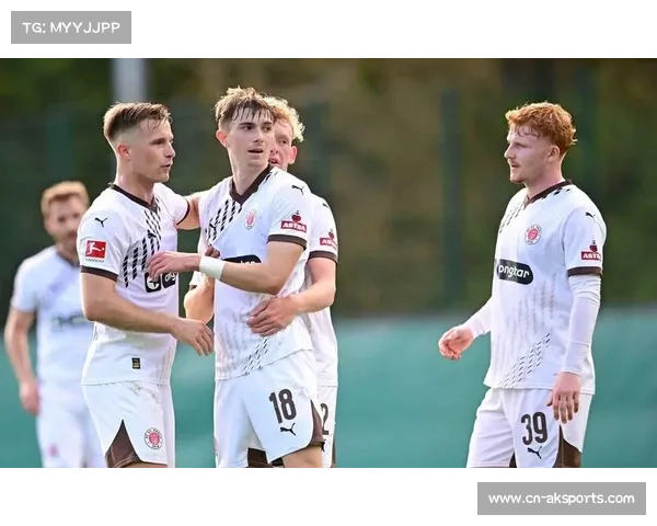 勒沃库森因阵容深度问题遭遇双线困境